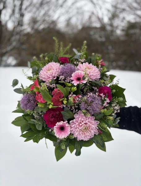 b5520135-fd9e-4603-a7c4-503ce173ce11