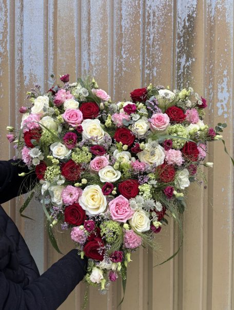 b60ee28d-f8d8-4a99-ad5d-36afee0d7d11